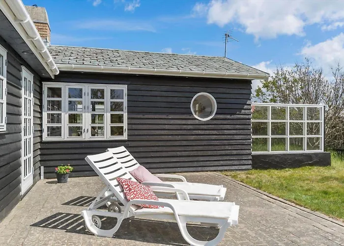 Bl1548-blokhus-paa-bakken-10 * Blokhus